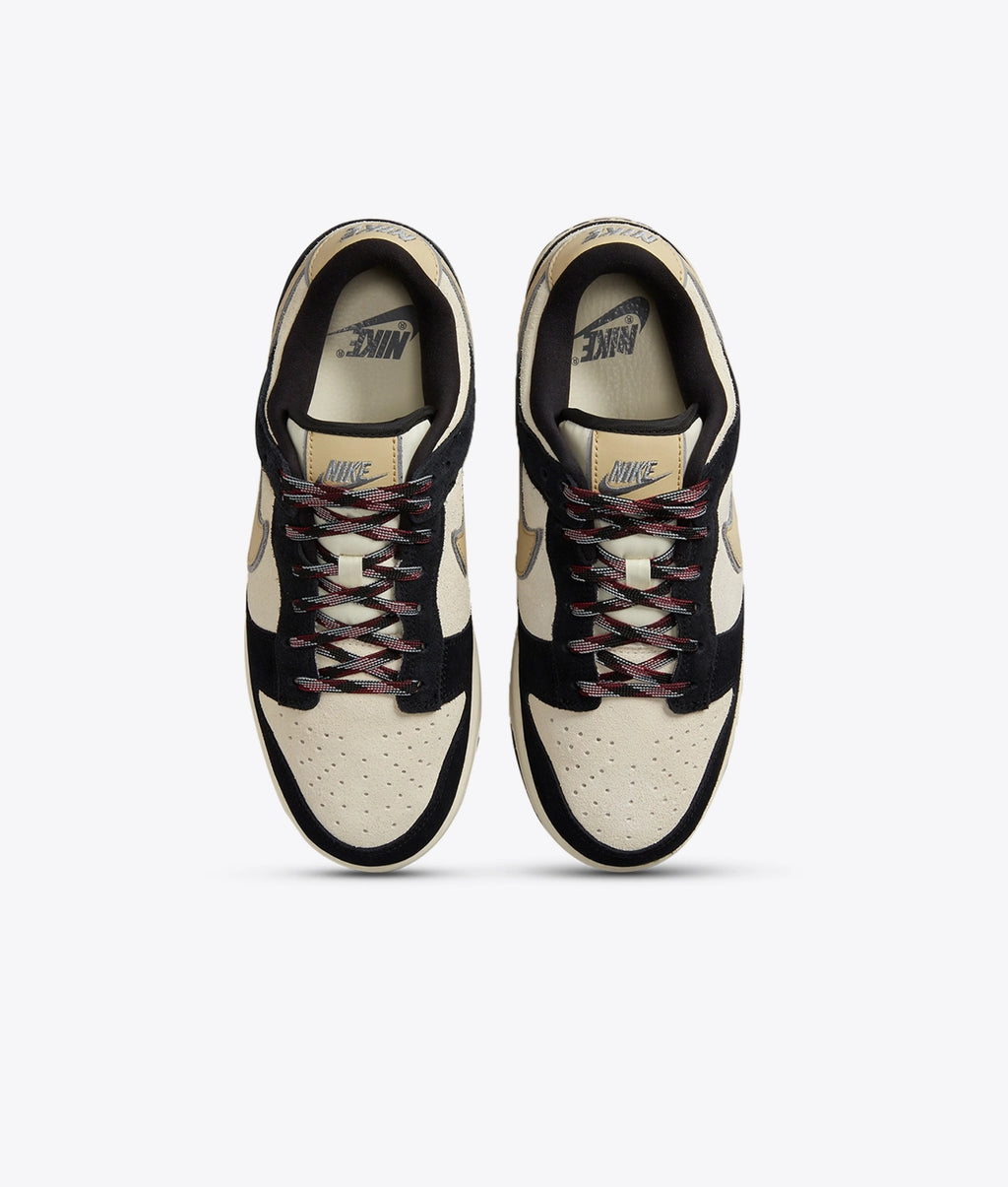 Nike dunk low black suede